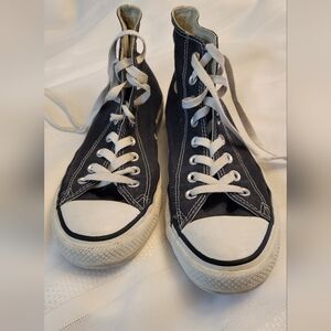 CONVERSE HIGH TOPS CHUCK TAYLORS